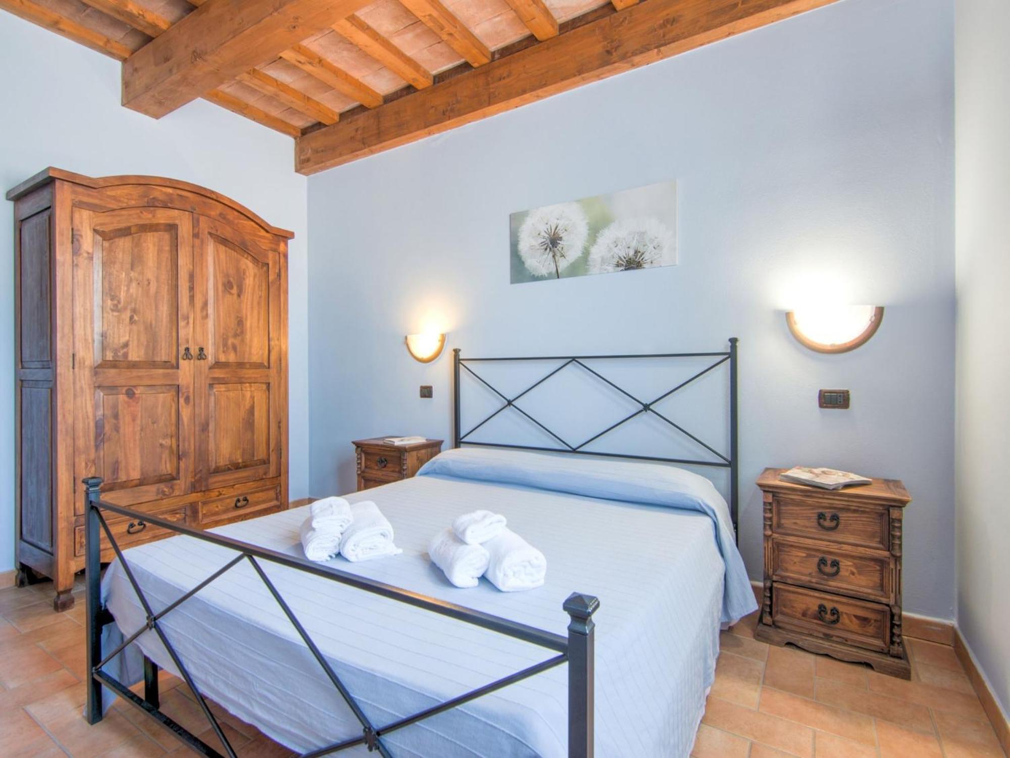 Inviting In Appenines With Covered Swimming Pool * Apecchio