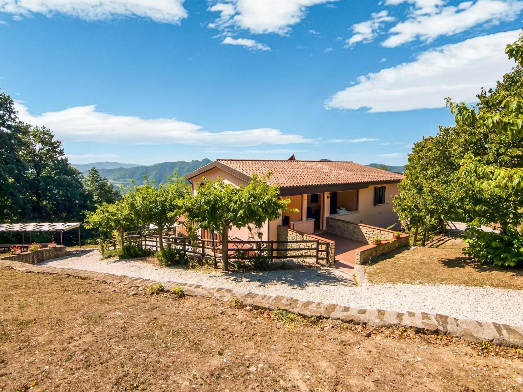 Inviting In Appenines With Covered Swimming Pool Apecchio
