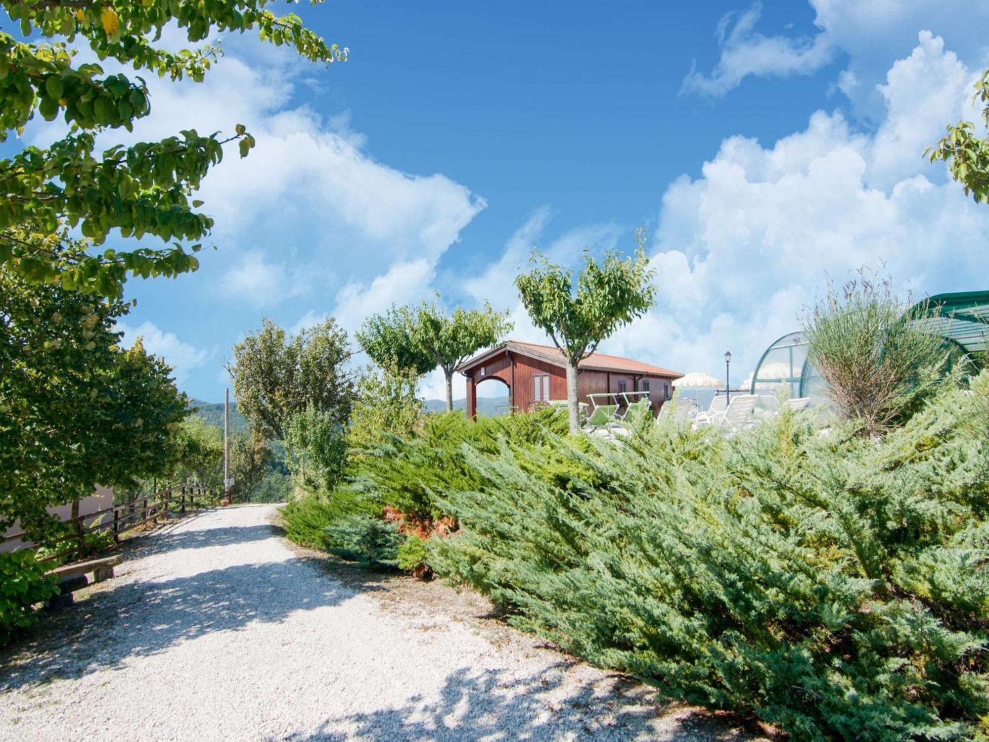 Inviting In Appenines With Covered Swimming Pool * Apecchio